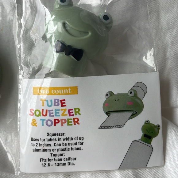 Bundle of two new Toothpaste Squeezes‎ - Picture 2 of 3